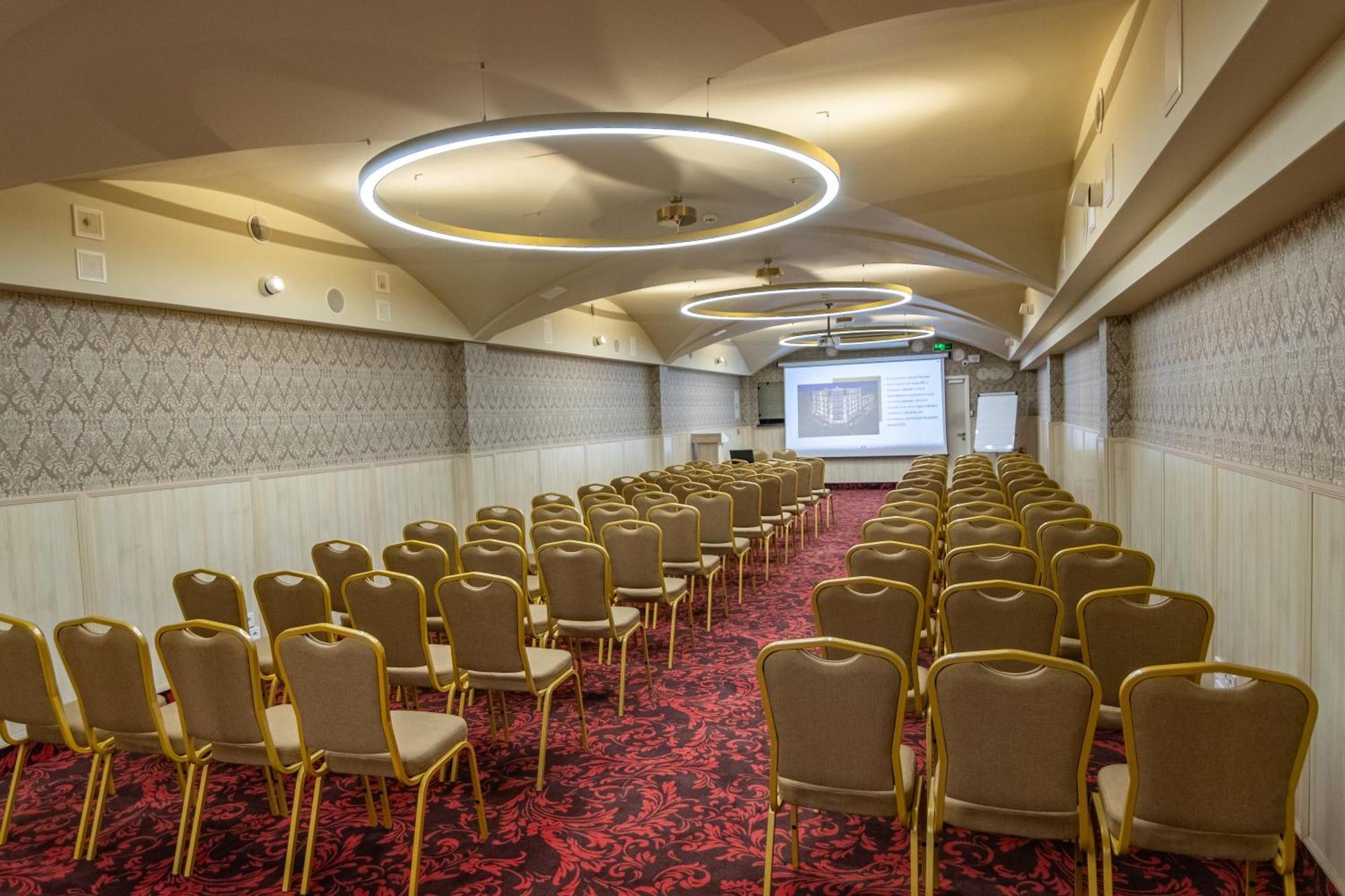 Premier Hotel Palazzo Полтава Екстериор снимка