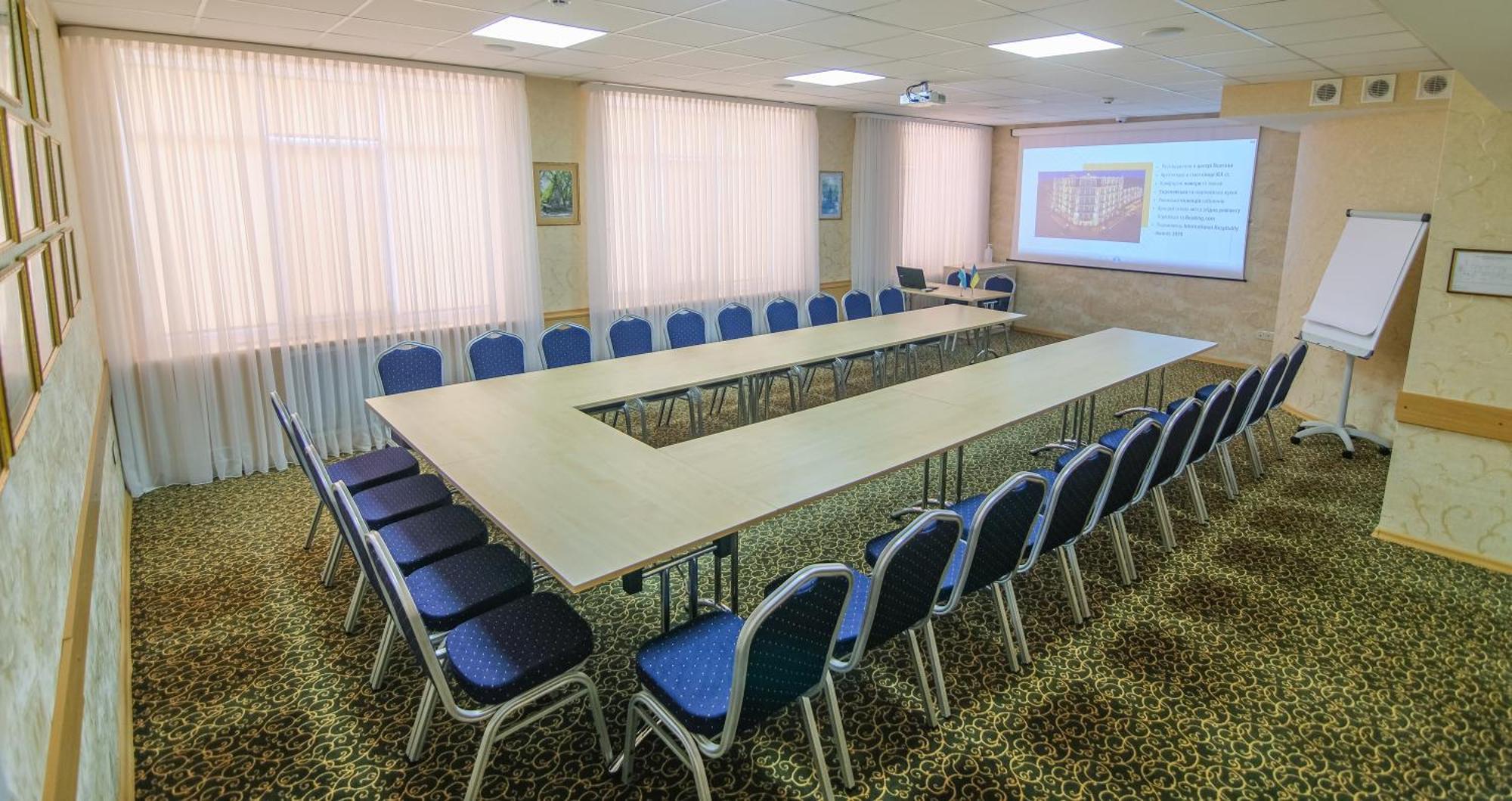 Premier Hotel Palazzo Полтава Екстериор снимка